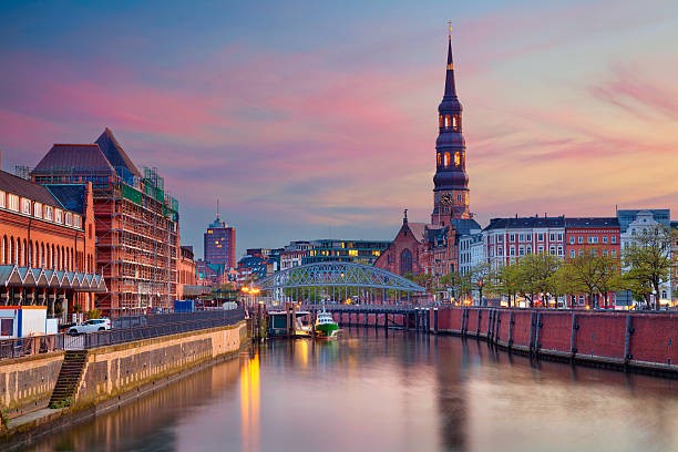 ISO-Certification-Qualitcert-Hamburg